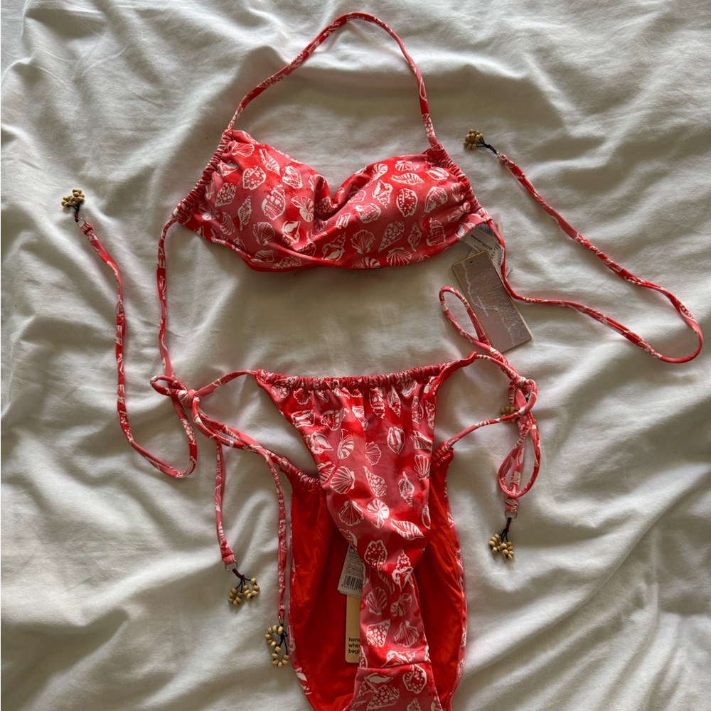 Red Bikini Set with Shell Print - Picture 2 of 10
